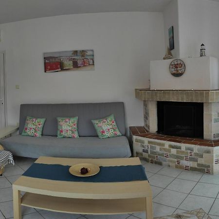 Roses Rt Apartments Skioni I Неа Скиони Екстериор снимка